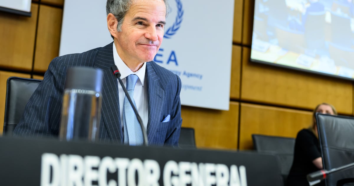 Rafael Grossi sigue en carrera para ser secretario general de la ONU