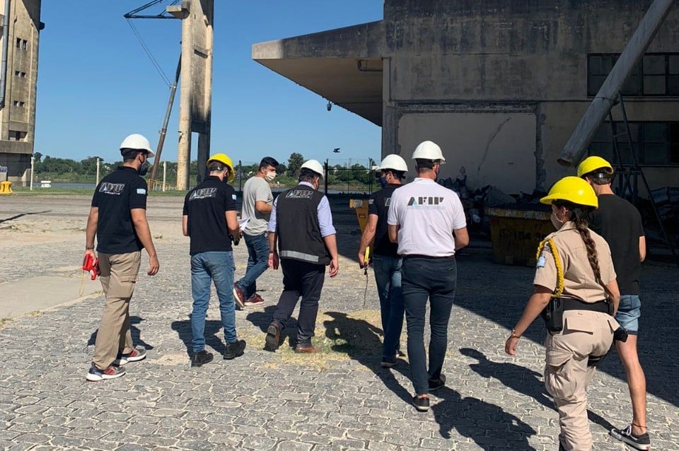 Los granos en los silos del puerto se iban a vender a Brasil, Paraguay y Uruguay.
