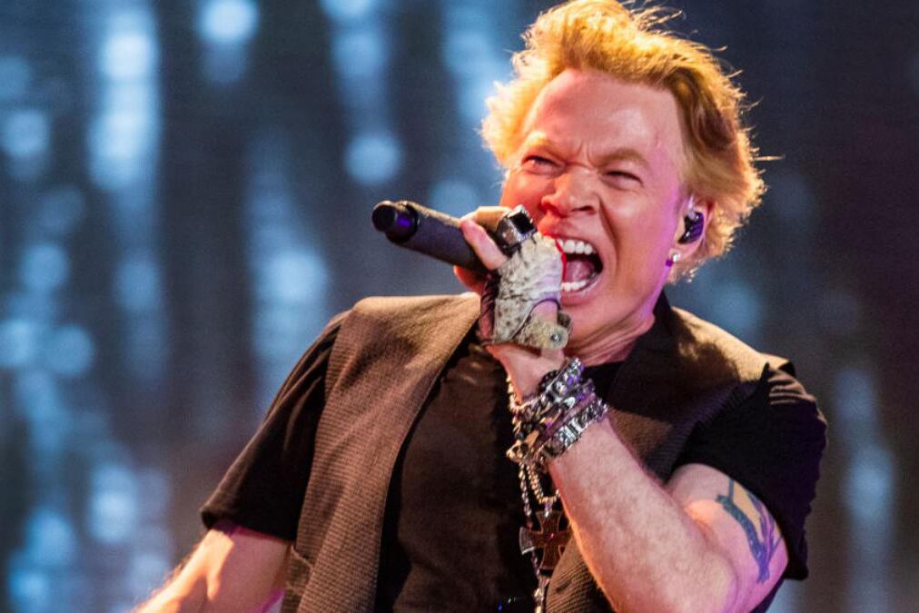 Axl Rose no ahorró críticas a los drones en Twitter. 