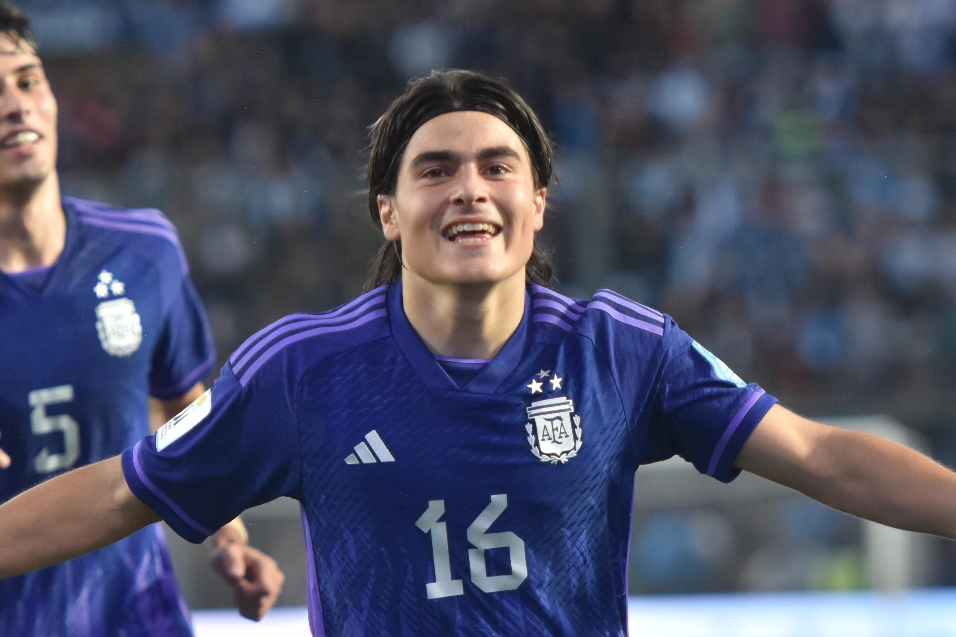Luka Romero, de 19 años, está cerca de ser cedido a préstamo a Boca.