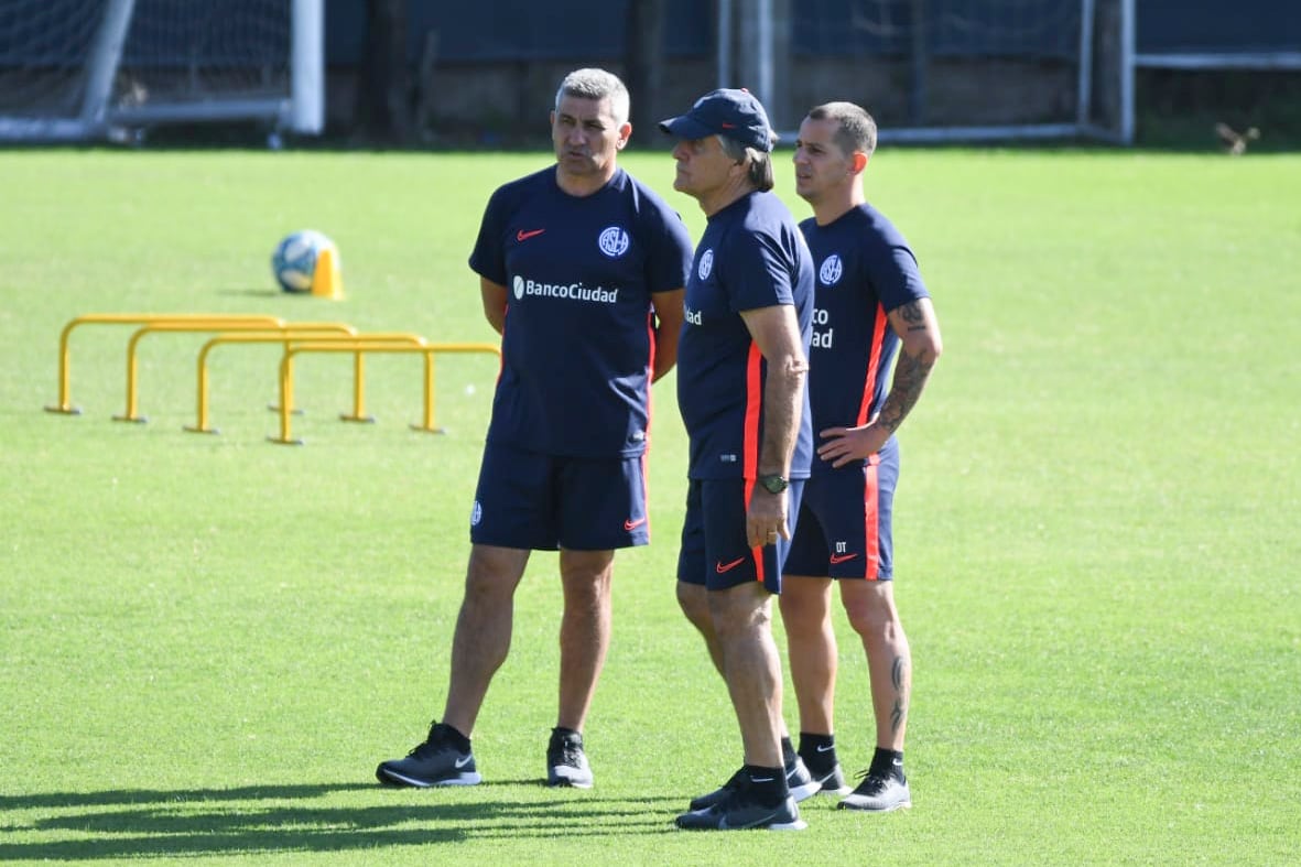 Acosta, Tocalli y Romagnoli. El trío que conduce interinamente a San Lorenzo.