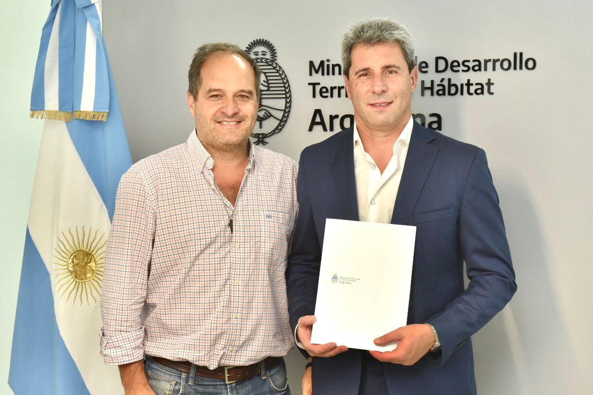 Santiago Maggiotti, Ministro de Desarrollo Territorial y Hábitat, junto a Sergio Uñac, Gobernador de San Juan