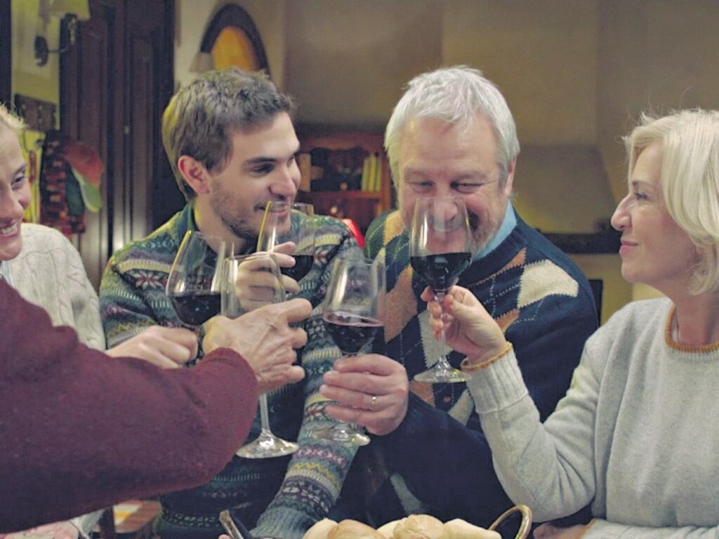 Rocca construye una tensión basada en silencios y miradas que transmiten infinidad de acusaciones mudas.