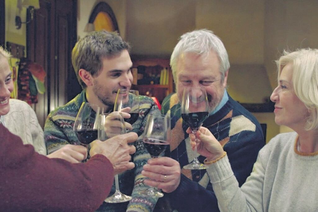 Rocca construye una tensión basada en silencios y miradas que transmiten infinidad de acusaciones mudas.