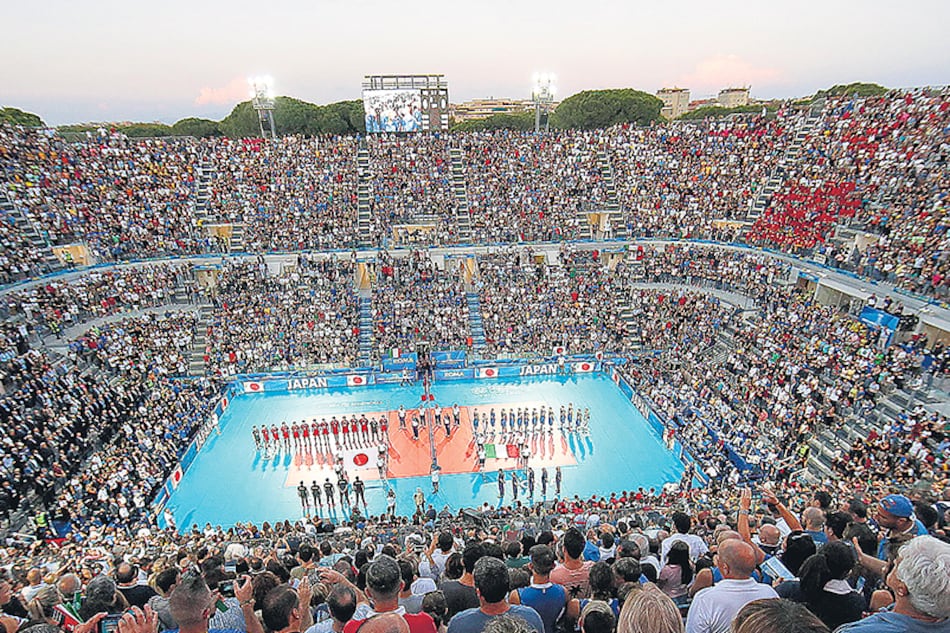 El partido inaugural del Mundial se jugó al aire libre en el Foro Itálico de Roma.