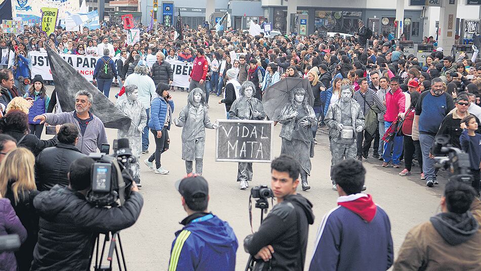 Los familiares de Sandra y Rubén pidieron que lo sucedido no quede impune.