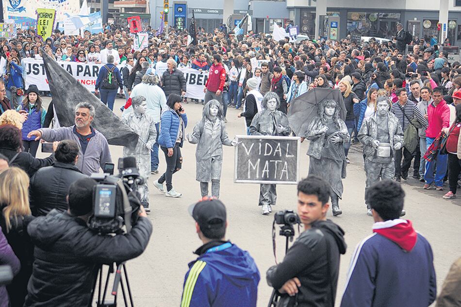 Los familiares de Sandra y Rubén pidieron que lo sucedido no quede impune.