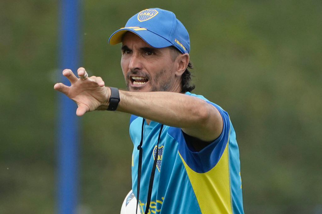 El DT xeneize, Diego Martínez, va por la primera victoria en Boca.