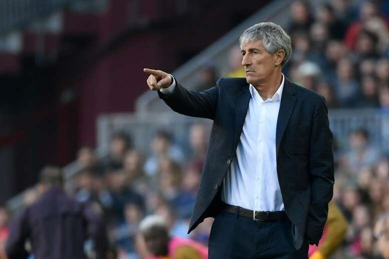 Quique Setién, quiere a Lautaro con Messi.