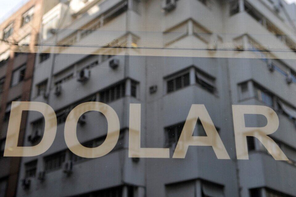 Los distintos dólares del mercado parecen alinearse en torno de los 1040 pesos.