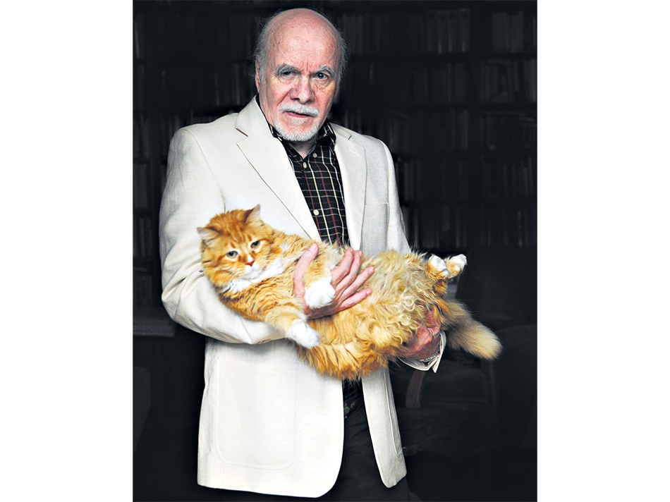 Castillo dio un memorable discurso de inauguración en la Feria Internacional del Libro de 2004.