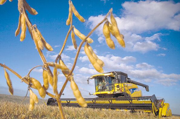 Productores y exportadores sojeros tuvieron el doble beneficio de la devaluación y de la baja de retenciones.