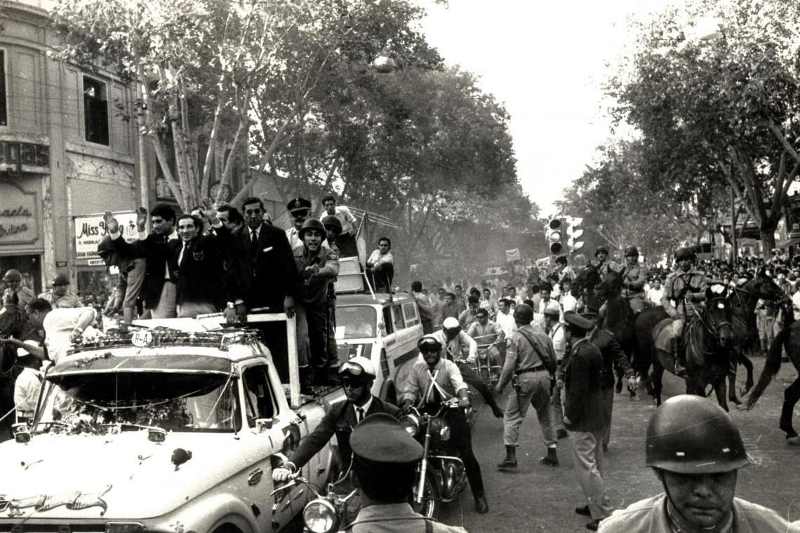 Nicolino Locche, pasión de multitudes.