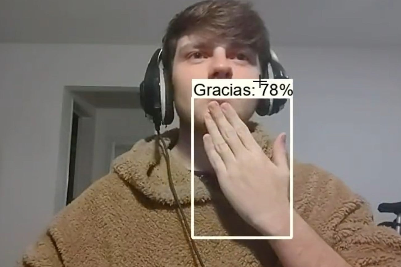 Nacho Gorriti muestra cómo funciona la aplicación.