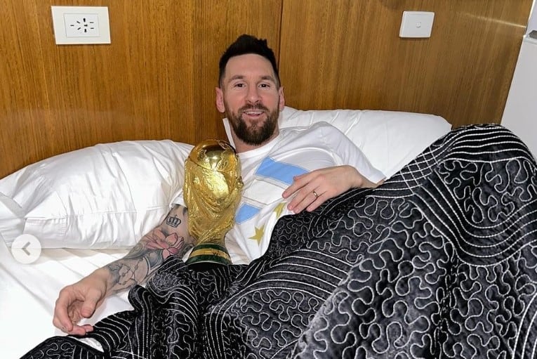 Leo Messi con la Copa del Mundo. Imagen: @leomessi