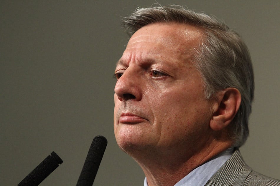 Juan José Aranguren dijo que "todavía falta un poco" para que la nafta llegue a precios internacionales.