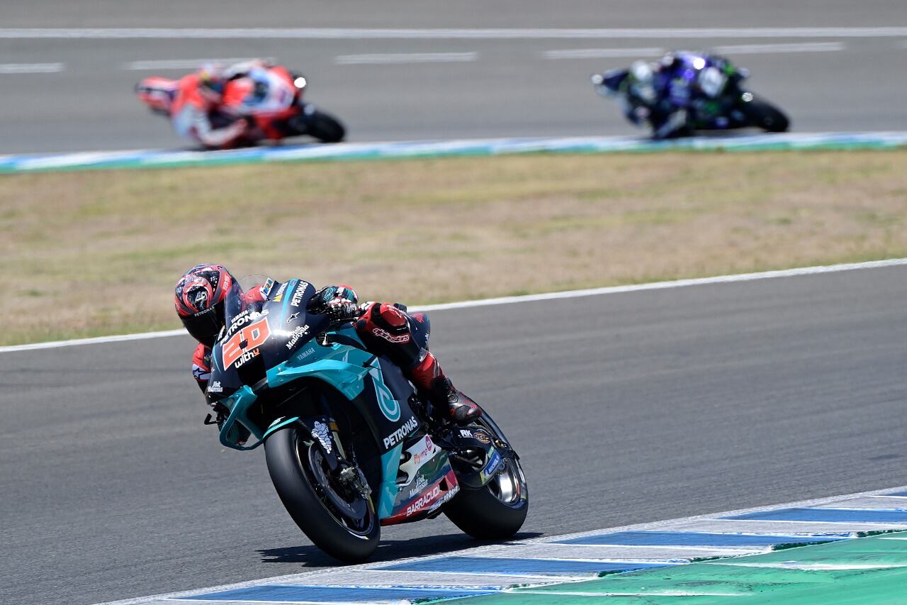 Quartararo salió y llegó primero también.