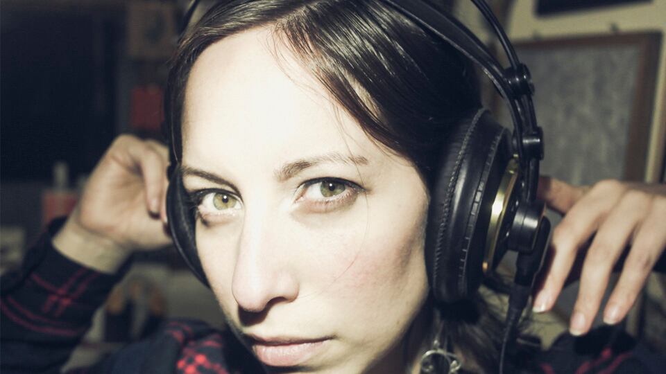 Se presentan Méryll Ampe y Sol Rezza ambas, especialistas de trayectoria reconocida y experiencia internacional.