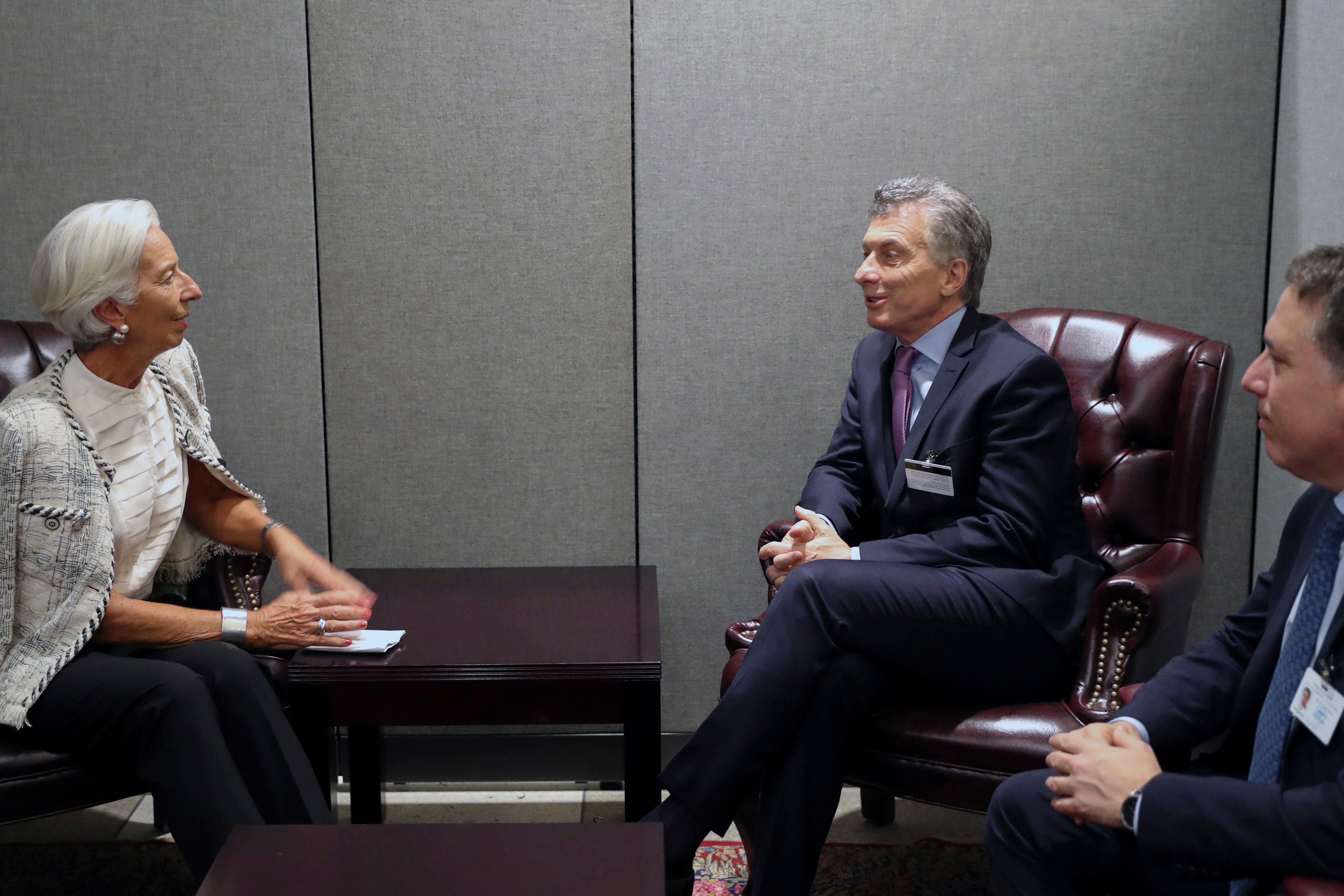 Christine Lagarde, la entonces titular del FMI, con Mauricio Macri y su ministro de Economía, Nicolás Dujovne.