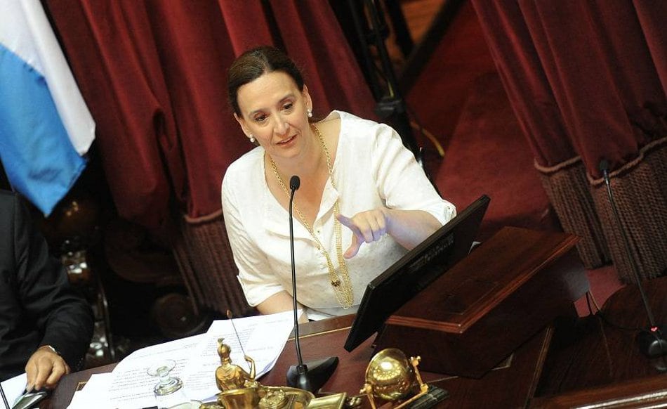 Gabriela Michetti suma problemas por el robo del dinero en su casa.
