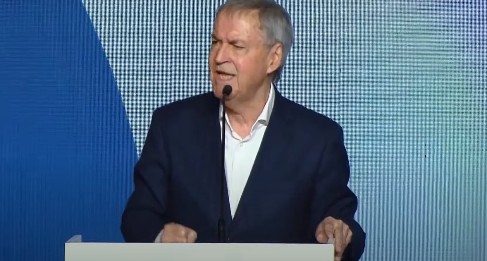 El gobernador de Córdoba, Juan Schiaretti, durante el acto de campaña de este miércoles (Imagen: captura de YouTube)