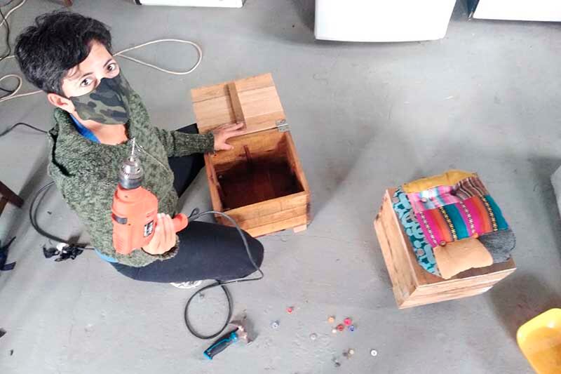 Mujeres reinventándose para atravesar las dificultades que trae la pandemia.