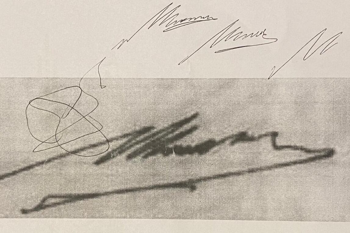 La firma original de Diego Maradona, con algunas de las prácticas de la falsificación.
