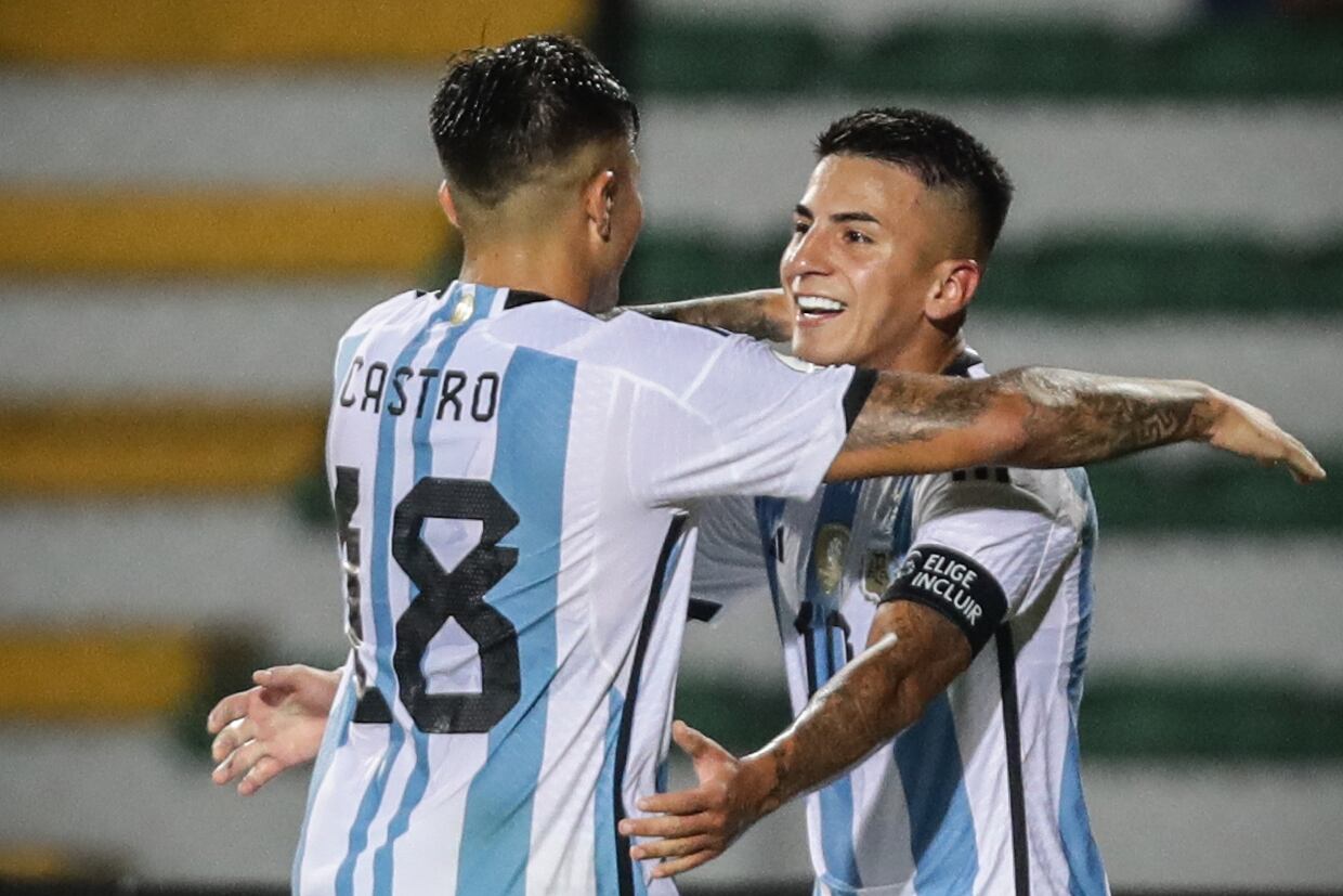 Thiago Almada, capitán y campeón del mundo, lleva tres goles en el Preolímpico