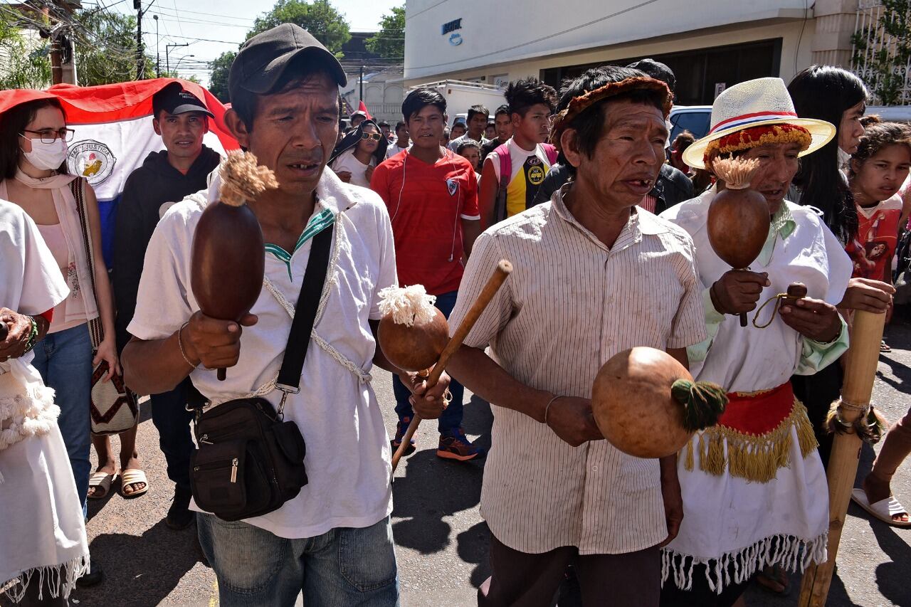 La comunidad indígena presentó denuncias ante la justicia paraguaya sin resultados antes de llevar el caso ante el Comité de Derechos Humanos.  