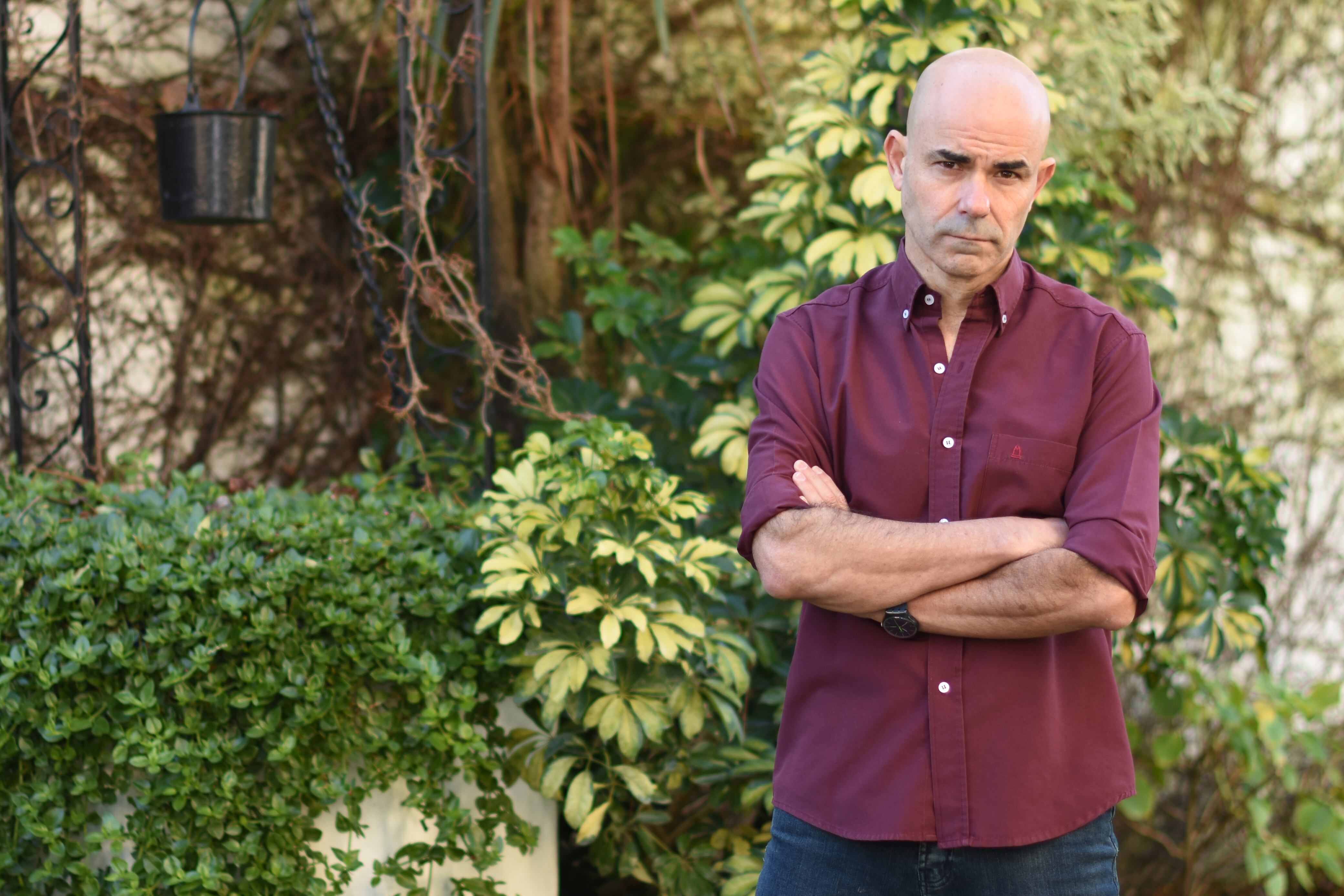 Eduardo Sacheri tuvo que salir a aclarar que sigue vivo. 