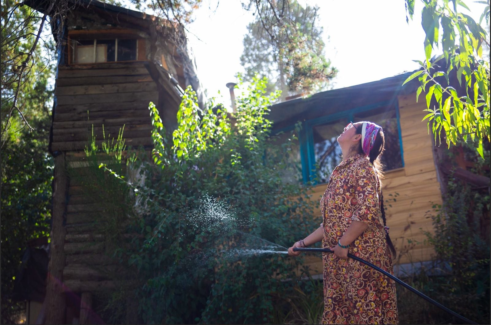 Soraya Maicoño en su casa de Mallín Ahogado, Río Negro.