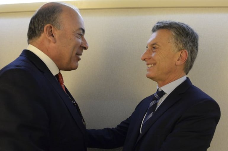 Muthar Kent, CEO de Coca Cola y el presidente Mauricio Macri en Davos.