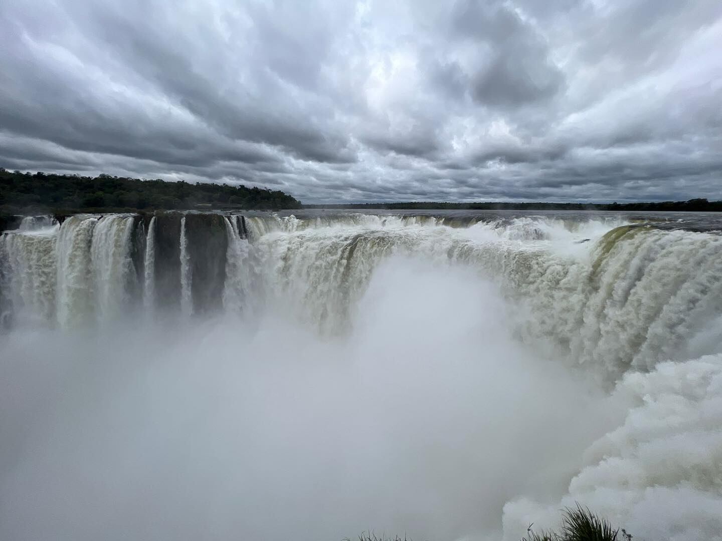 Las autoridades restringieron el acceso al circuito por intensas lluvias no previstas. Imagen: Parque Nacional iguazú.