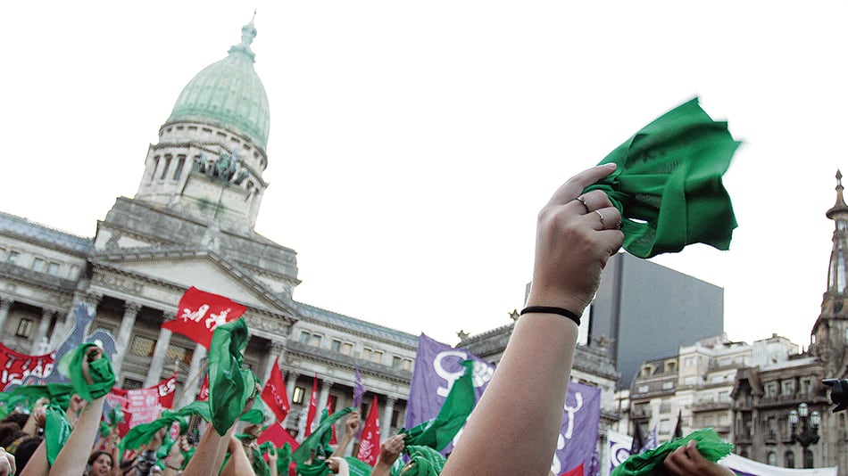 El nuevo proyecto de aborto que se presentará en el Congreso este año fue aprobado en un plenario este fin de semana.