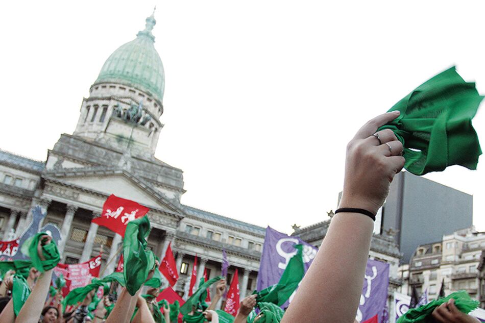 El nuevo proyecto de aborto que se presentará en el Congreso este año fue aprobado en un plenario este fin de semana.