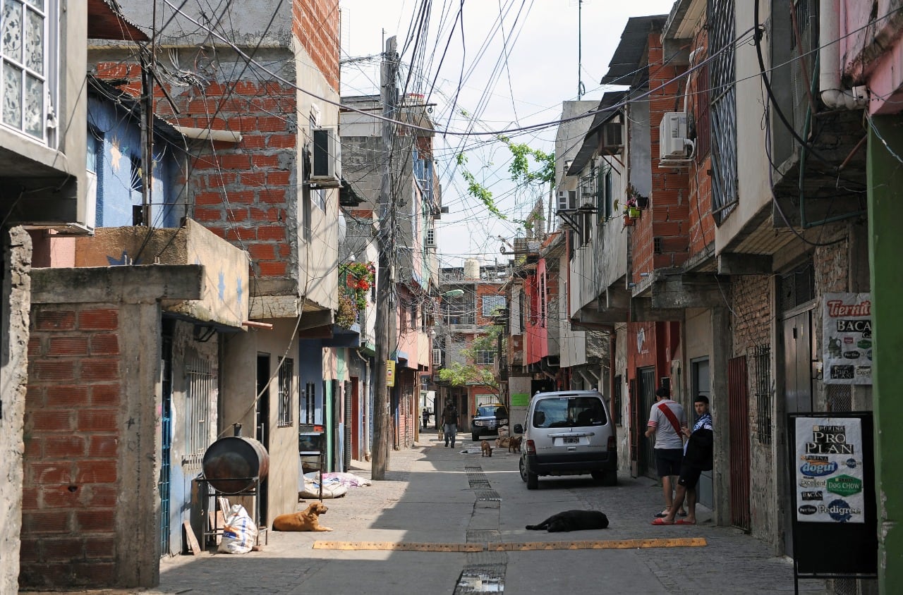 El FdT sostiene que varios de sus votantes históricos no fueron a votar en la PASO, pero también existen varios que decidieron volcarse a terceras fuerzas, como a Javier Milei y la izquierda.