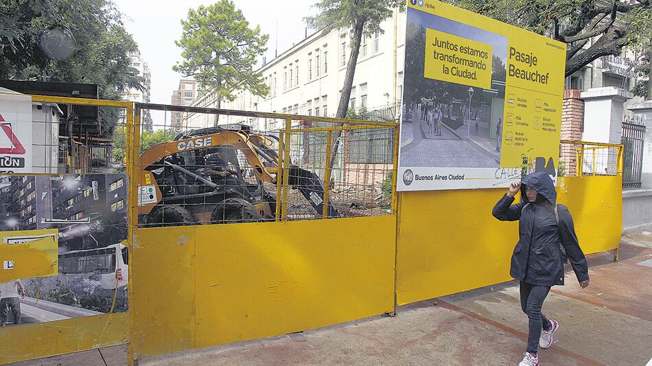 La obra en marcha partirá el Parque Rivadavia con un pasaje; al costado, el Normal 4.