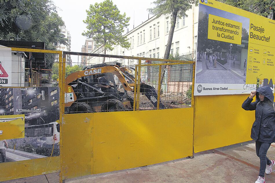 La obra en marcha partirá el Parque Rivadavia con un pasaje; al costado, el Normal 4.