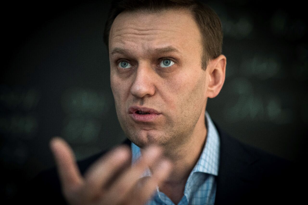 Navalny tiene 44 años y pelea por su vida en un hospital de Berlín. 