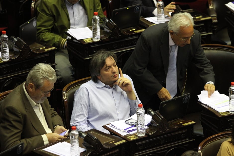 Kirchner pidió "construir una mayoría en la Argentina que permita detener este ajuste".