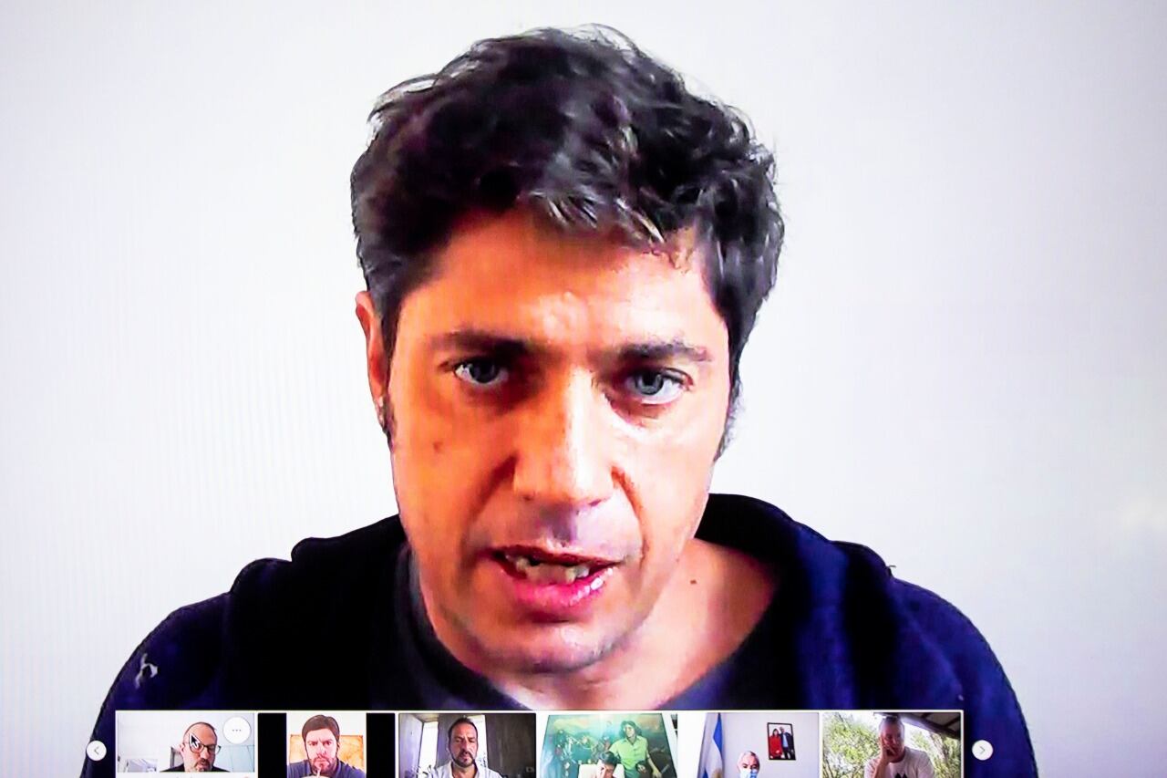 Kicillof en la reunión virtual con intendentes bonaerenses.