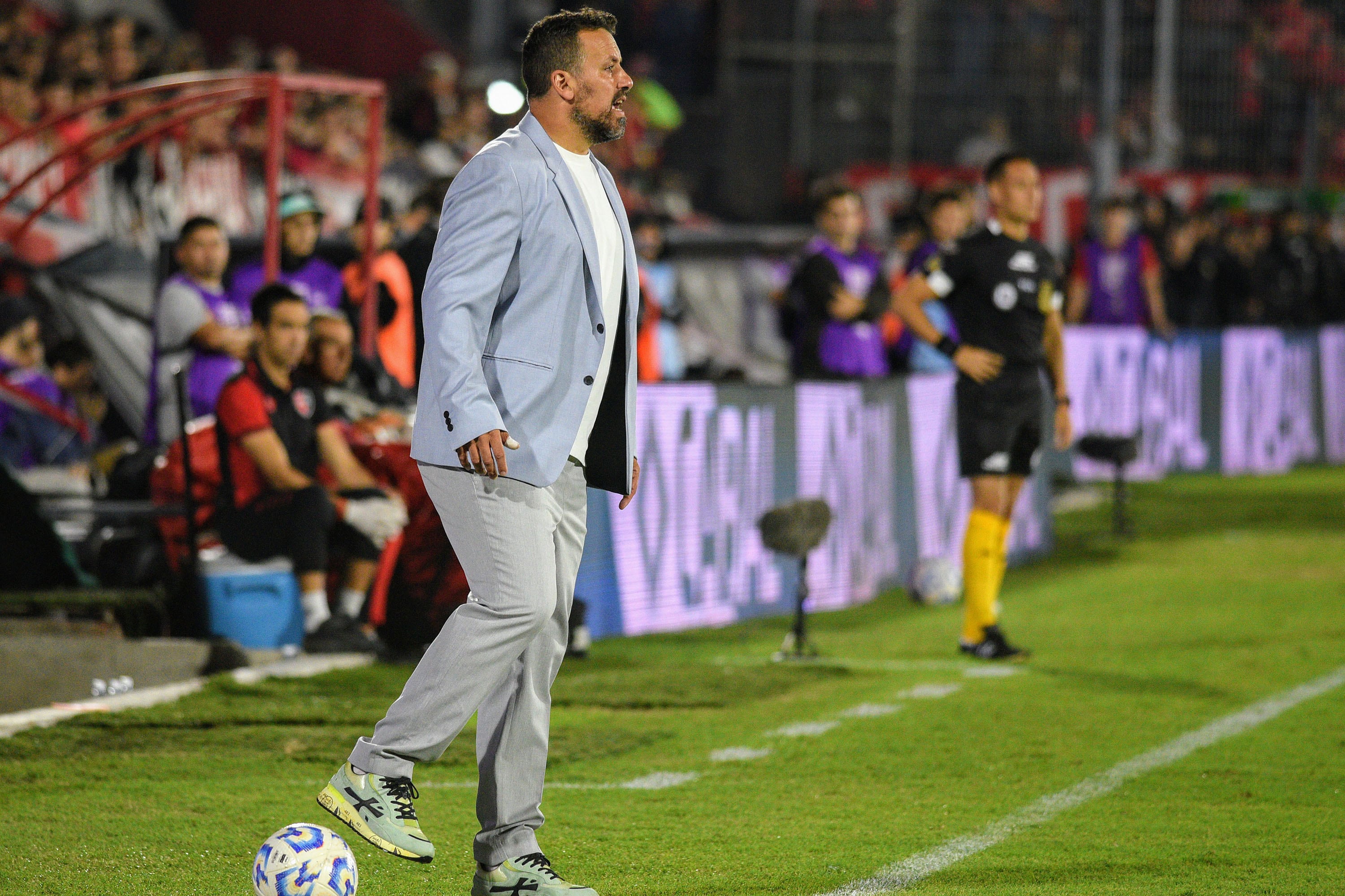 Fabbiani quiere amargar a Boca con su Newell's