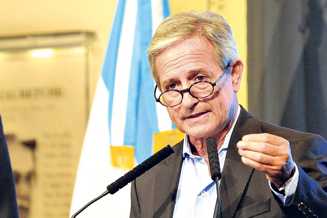 El ministro Andrés Ibarra volvió a rechazar la posible reapertura de la paritaria.