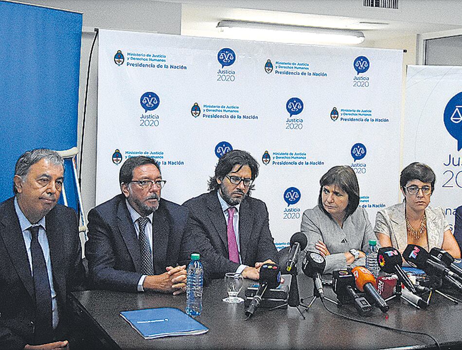 Garavano y Bullrich, los funcionarios a cargo del tema.