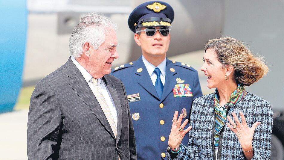 La vicecanciller colombiana recibe a Tillerson en Bogotá.