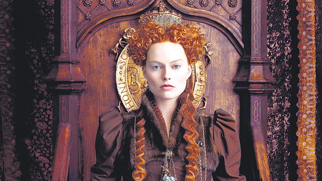 Margot Robbie como Isabel I