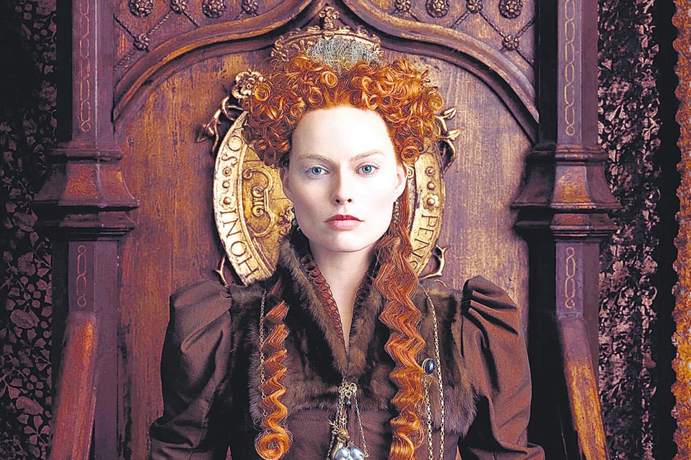 Margot Robbie como Isabel I