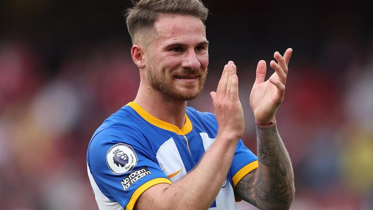 Alexis Mac Allister cerró un ciclo de cuatro años en el Brighton y ahora jugará en otro club inglés de los cinco grandes. (Foto: @OfficialBHAFC)