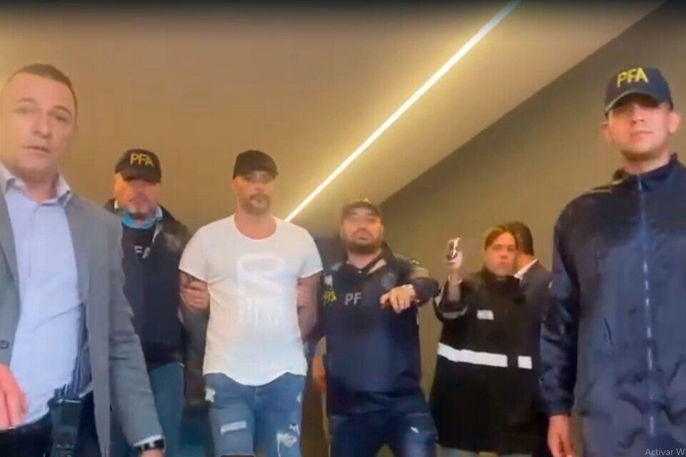 El momento de la detención del financista