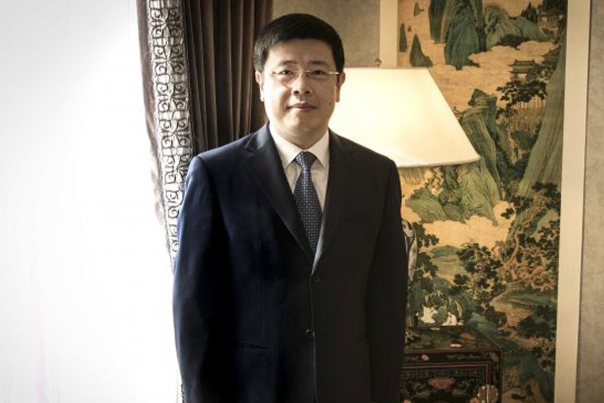 Embajador Zou Xiaoli.
